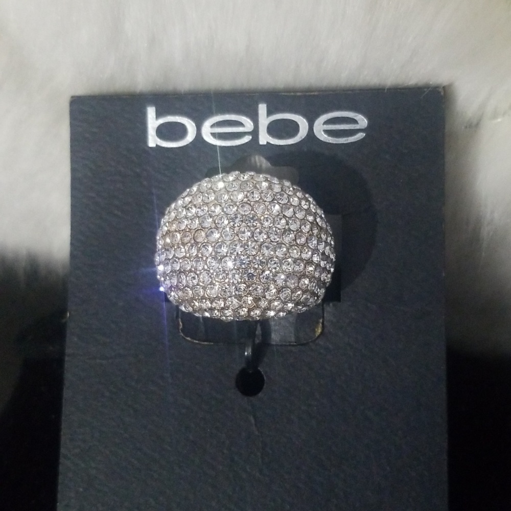 Bebe expandable stone ring